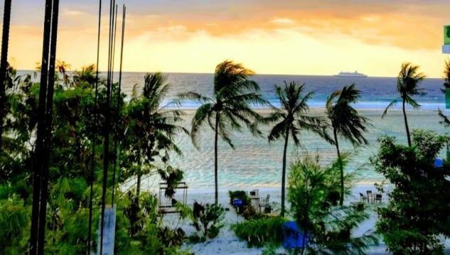 Eleven Trees Maldives Hotel Hulhumale Exterior foto